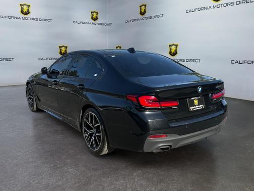 2022 BMW 530 i