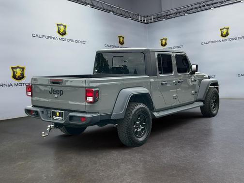 Sting-Gray Clearcoat 2022 Jeep Gladiator Sport