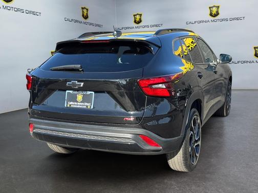 Mosaic Black Metallic 2024 Chevrolet Trax FWD 2RS