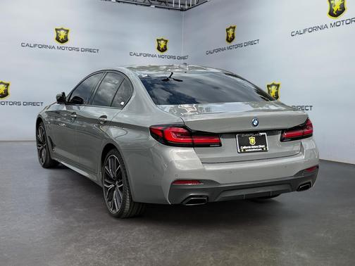 2022 BMW 530 i