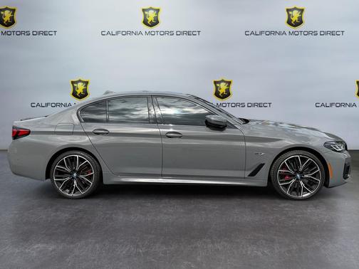 2022 BMW 530 i