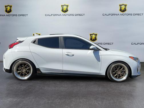 2020 Hyundai Veloster Base