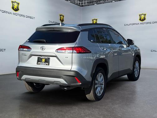 2023 Toyota Corolla Cross LE