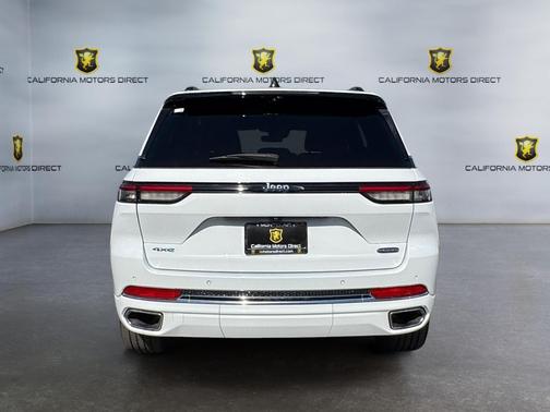 Bright White Clearcoat 2023 Jeep Grand Cherokee 4xe Overland