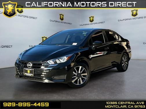 Super Black 2023 Nissan Versa 1.6 SV