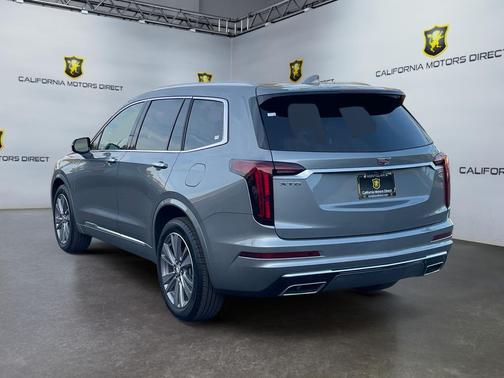 2025 Cadillac XT6 Premium Luxury FWD
