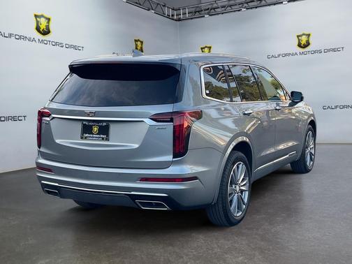 2025 Cadillac XT6 Premium Luxury FWD