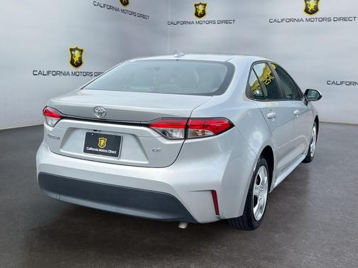 Classic Silver Metallic 2025 Toyota Corolla LE