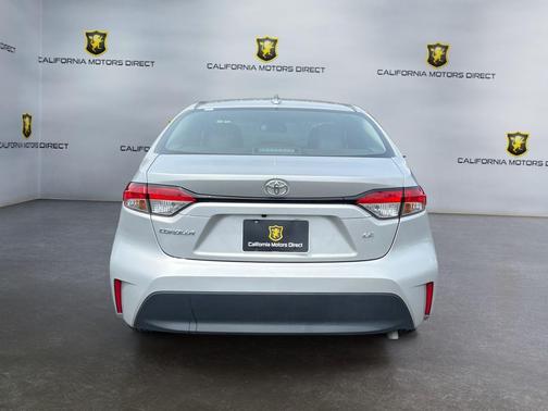 Classic Silver Metallic 2025 Toyota Corolla LE