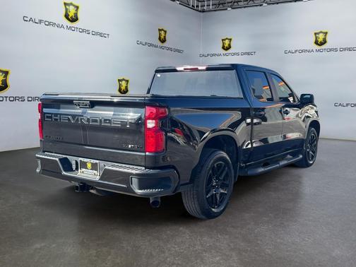 Black 2022 Chevrolet Silverado 1500 Custom