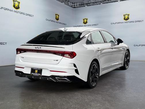 2022 Kia K5 GT-Line