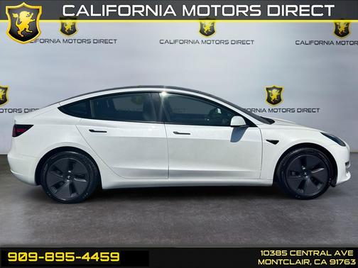 Pearl White Multi-Coat 2023 Tesla Model 3 Standard Range