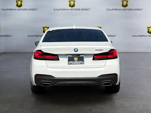 2022 BMW 530 i