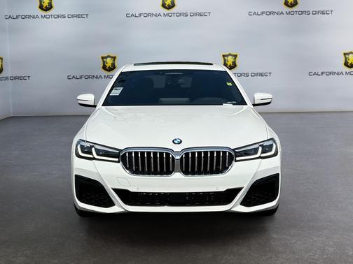 2022 BMW 530 i