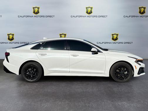 2025 Kia K5 LXS