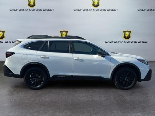 Crystal White Pearl 2020 Subaru Outback Base