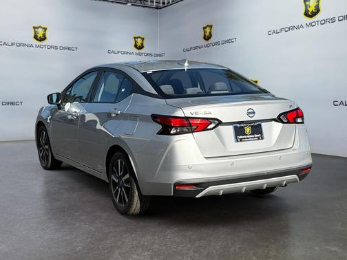 2021 Nissan Versa 1.6 SV