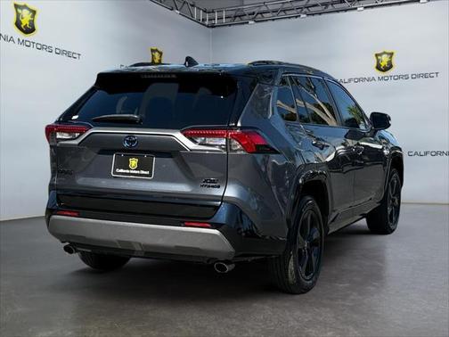 2019 Toyota RAV4 Hybrid SE
