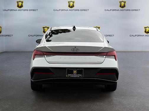2024 Hyundai ELANTRA HEV Blue