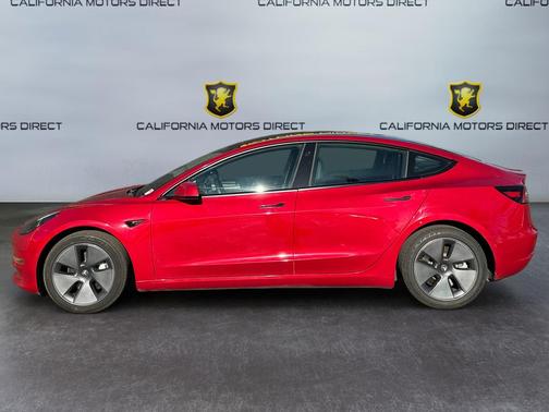 2022 Tesla Model 3 Standard Range