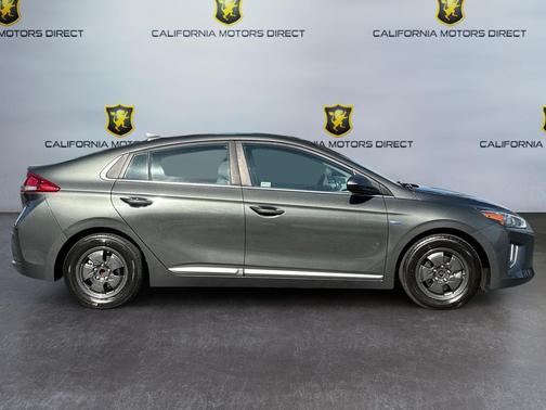 2020 Hyundai IONIQ Hybrid SE