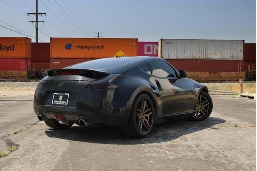 Photo 5 of 23 of 2017 Nissan 370Z Touring