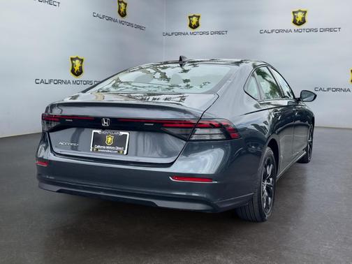 Meteorite Gray Metallic 2025 Honda Accord SE