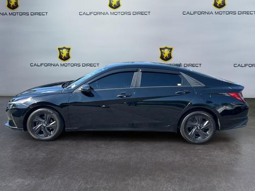 Phantom Black 2021 Hyundai ELANTRA SEL