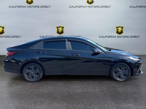 Phantom Black 2021 Hyundai ELANTRA SEL