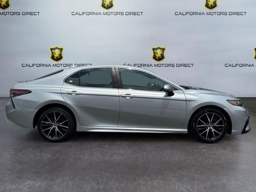 Celestial Silver Metallic 2021 Toyota Camry SE