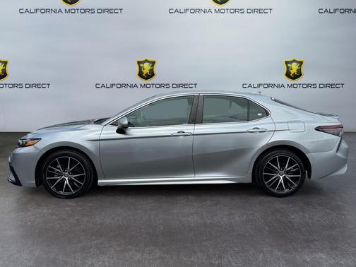 Celestial Silver Metallic 2021 Toyota Camry SE