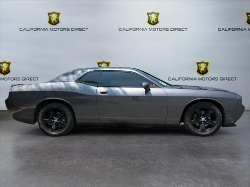 2014 Dodge Challenger SXT