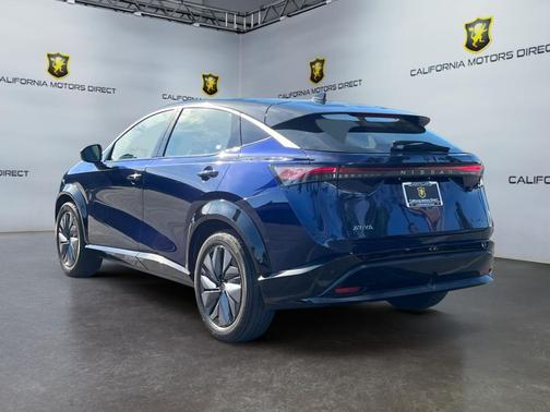 Deep Ocean Blue Pearl/Black Diamond Pearl 2023 Nissan ARIYA VENTURE+