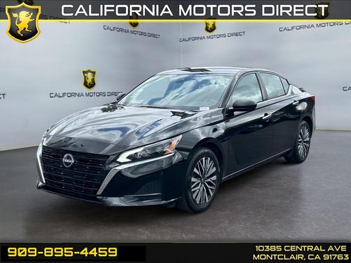 Super Black 2025 Nissan Altima SV FWD