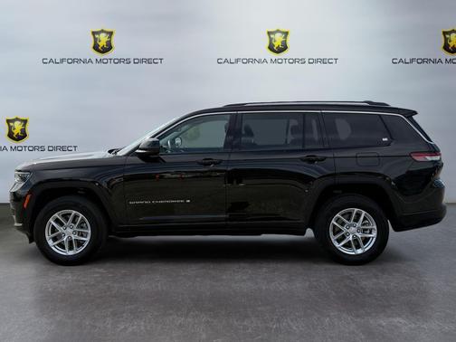 Diamond Black Crystal Pearlcoat 2023 Jeep Grand Cherokee L Laredo