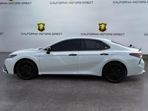Wind Chill Pearl 2021 Toyota Camry XSE