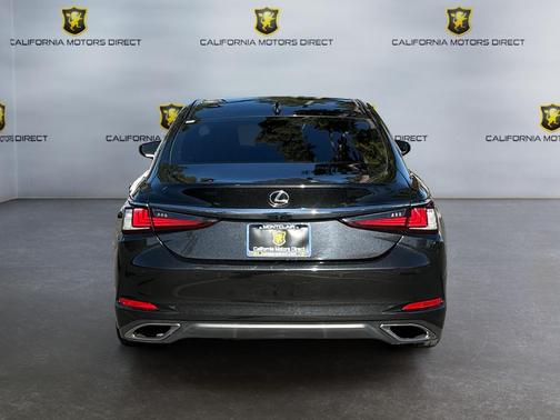 2023 Lexus ES 300h Base