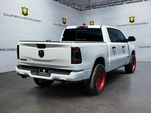 Bright White Clearcoat 2024 RAM 1500 Big Horn/Lone Star