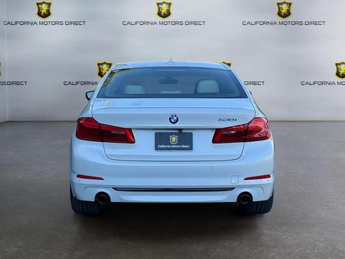 2019 BMW 530 530i