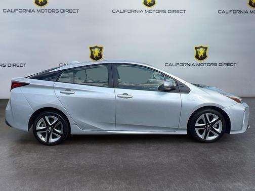 Classic Silver Metallic 2022 Toyota Prius XLE