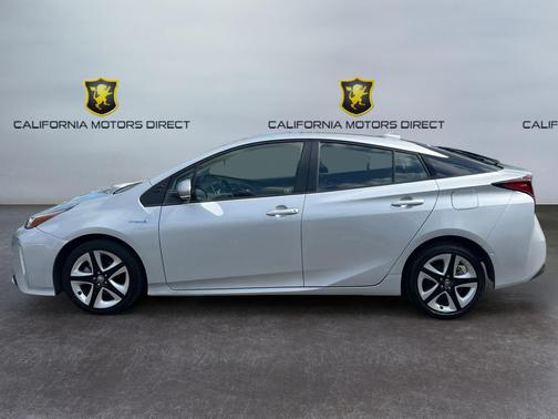 Classic Silver Metallic 2022 Toyota Prius XLE