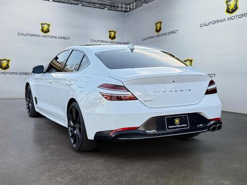 2023 Genesis G70 2.0T RWD