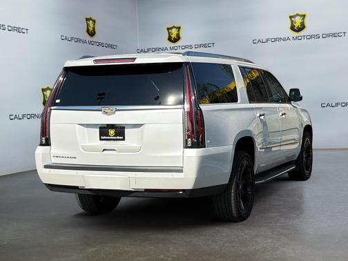2019 Cadillac Escalade ESV Luxury