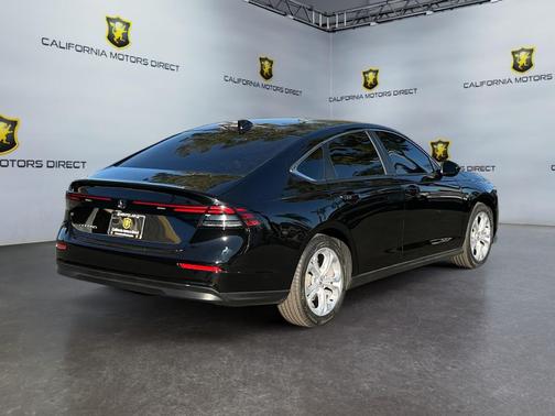 2025 Honda Accord LX 1.5T