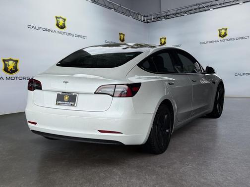 2022 Tesla Model 3 Standard Range