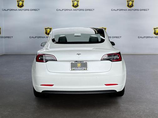 2022 Tesla Model 3 Standard Range
