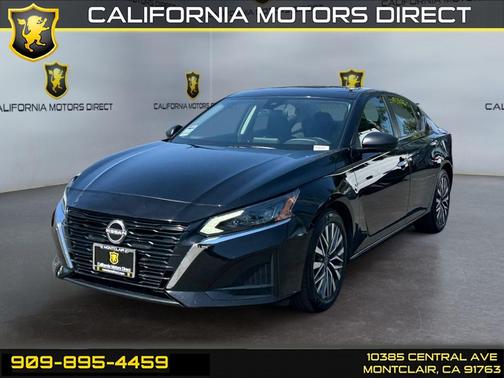 Super Black 2025 Nissan Altima SV FWD
