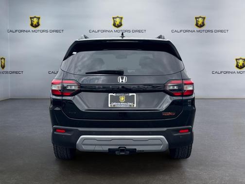 Crystal Black Pearl 2023 Honda Pilot AWD TrailSport