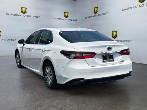 White 2022 Toyota Camry LE