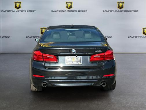2018 BMW 530 530i